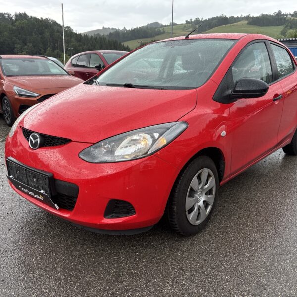Mazda 2 1.3i   CE Pro